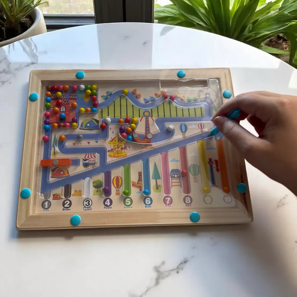Montessori magnetni labirint zabavni park Malci znalci
